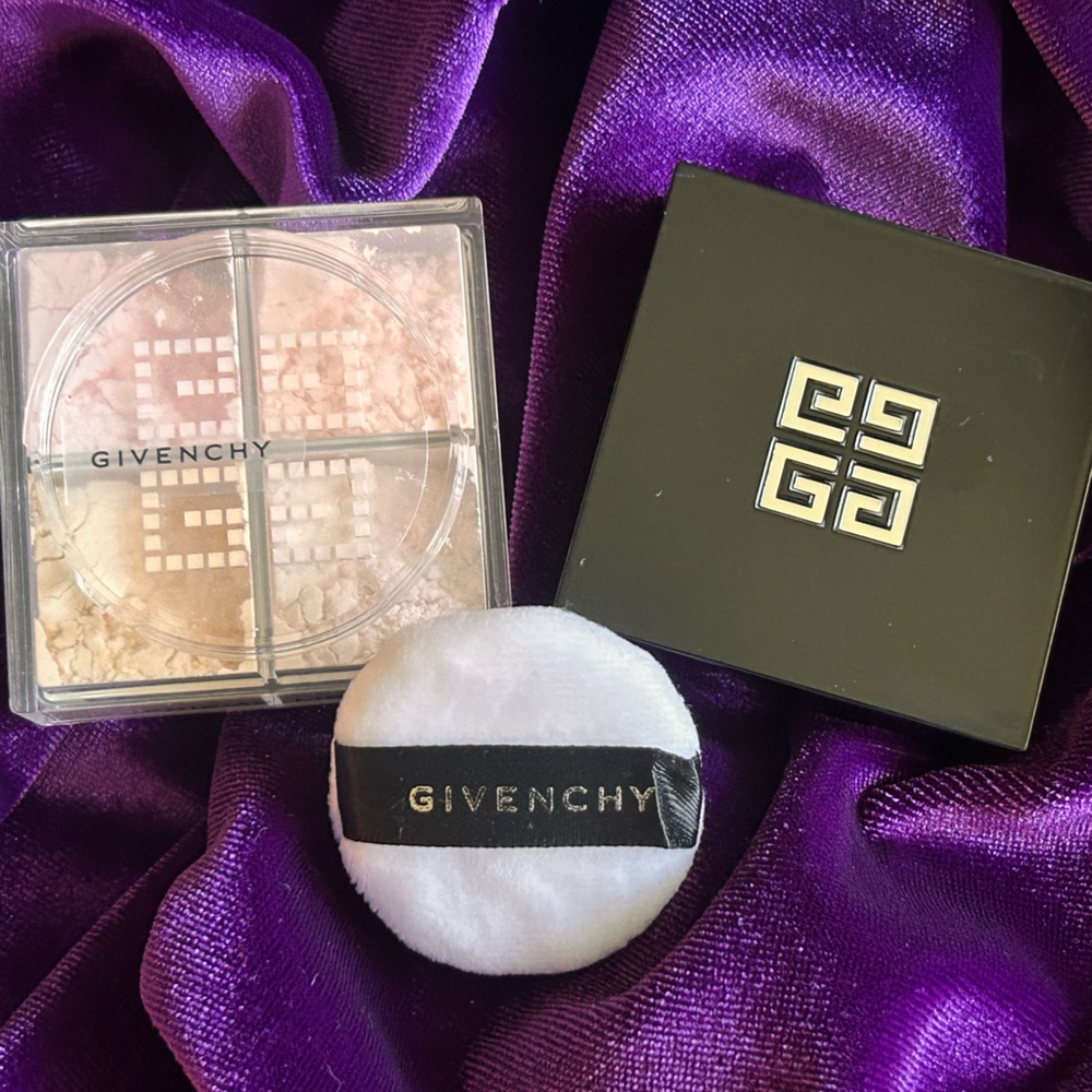 Givenchy Prisme Libre Mat-finish & Enhanced Radiance Loose Powder, Travel Sized